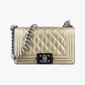 Secondhand Chanel BOY CHANEL Golden Patent Leather A67085 shoulderbag | stylenewstar