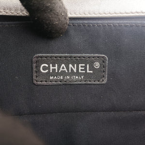 Secondhand Chanel BOY CHANEL Golden Patent Leather A67085 shoulderbag | stylenewstar