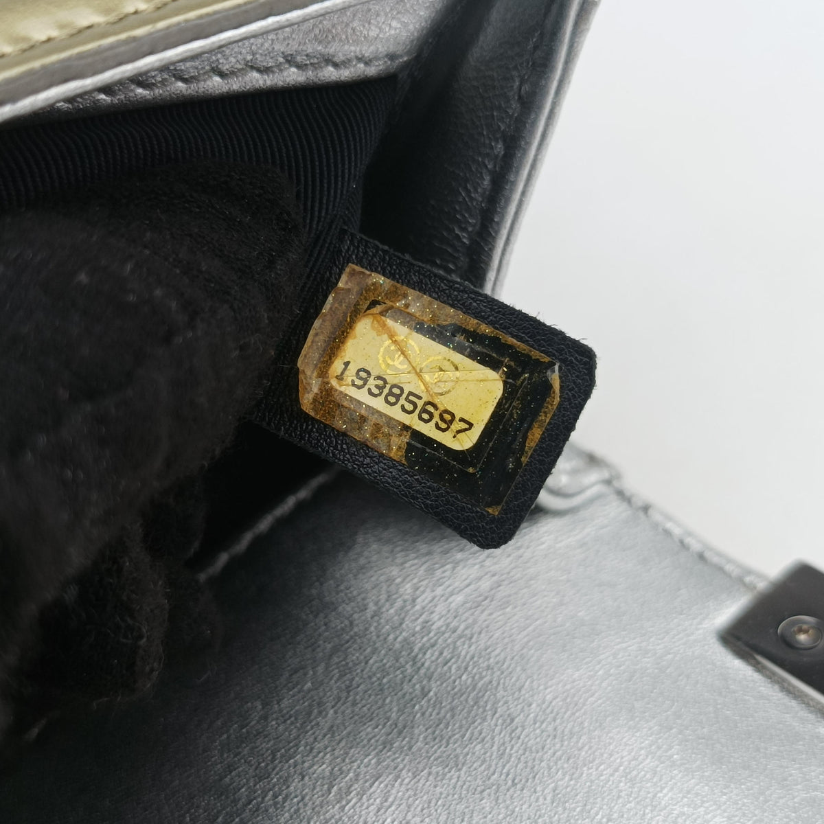 Secondhand Chanel BOY CHANEL Golden Patent Leather A67085 shoulderbag | stylenewstar