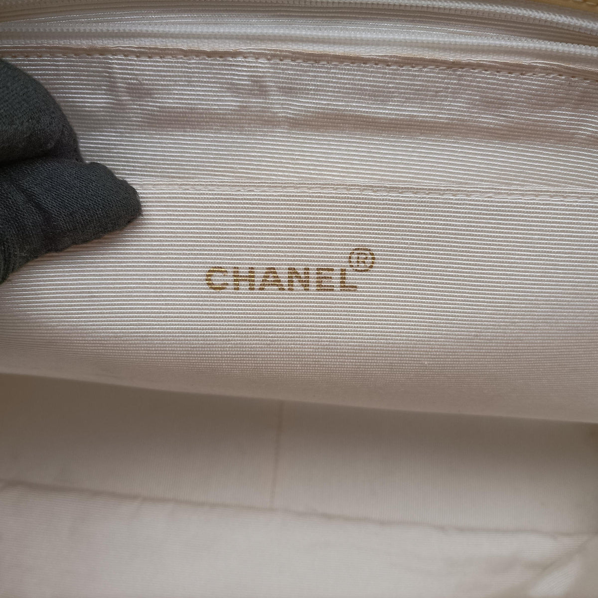 Secondhand Chanel CC lip Tote Pink PVC Coated Canvas A05226 shoulderbag | stylenewstar