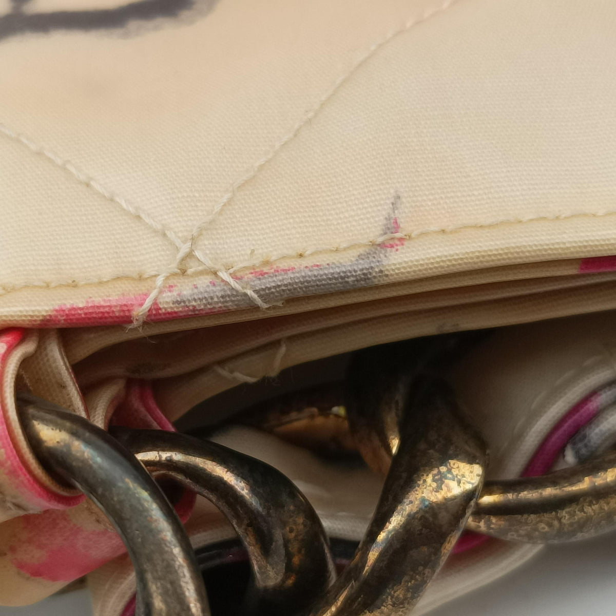 Secondhand Chanel CC lip Tote Pink PVC Coated Canvas A05226 shoulderbag | stylenewstar