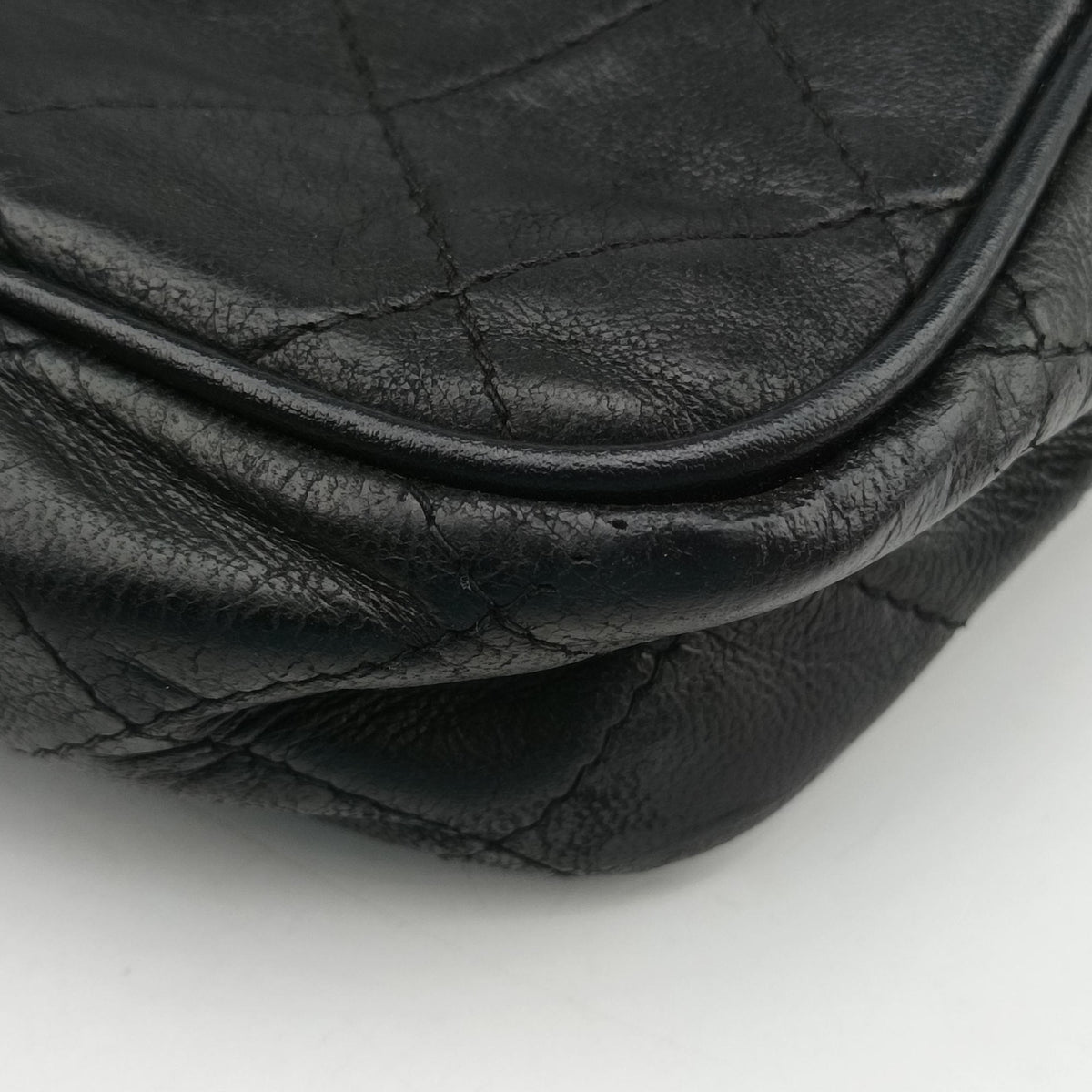 Pre-owned Chanel Matelasse With fringe Black lambskin  shoulderbag | stylenewstar