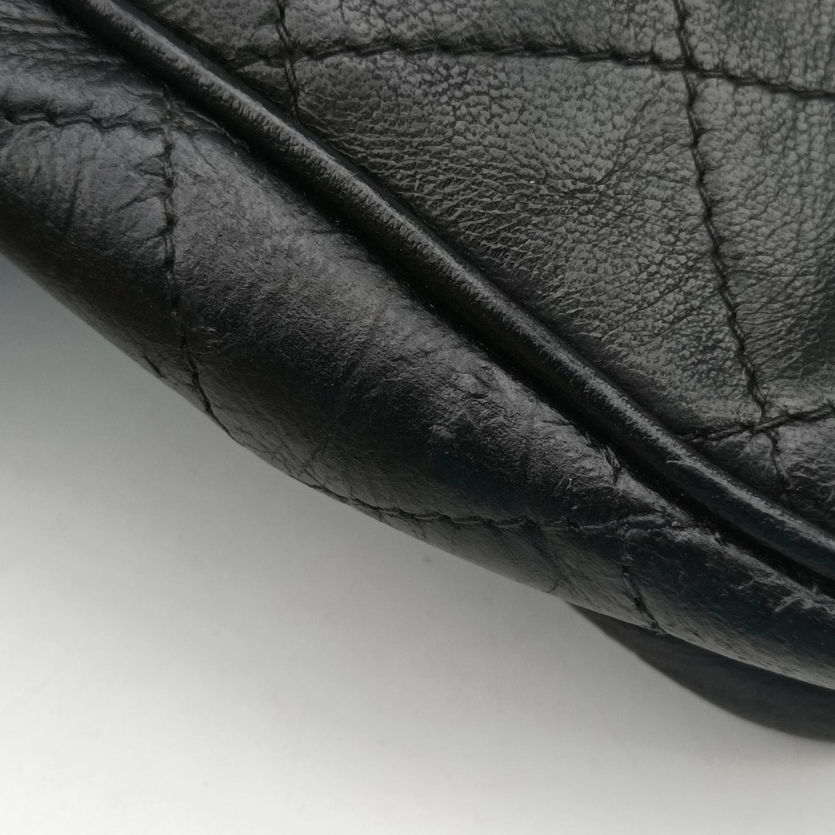 Pre-owned Chanel Matelasse With fringe Black lambskin  shoulderbag | stylenewstar