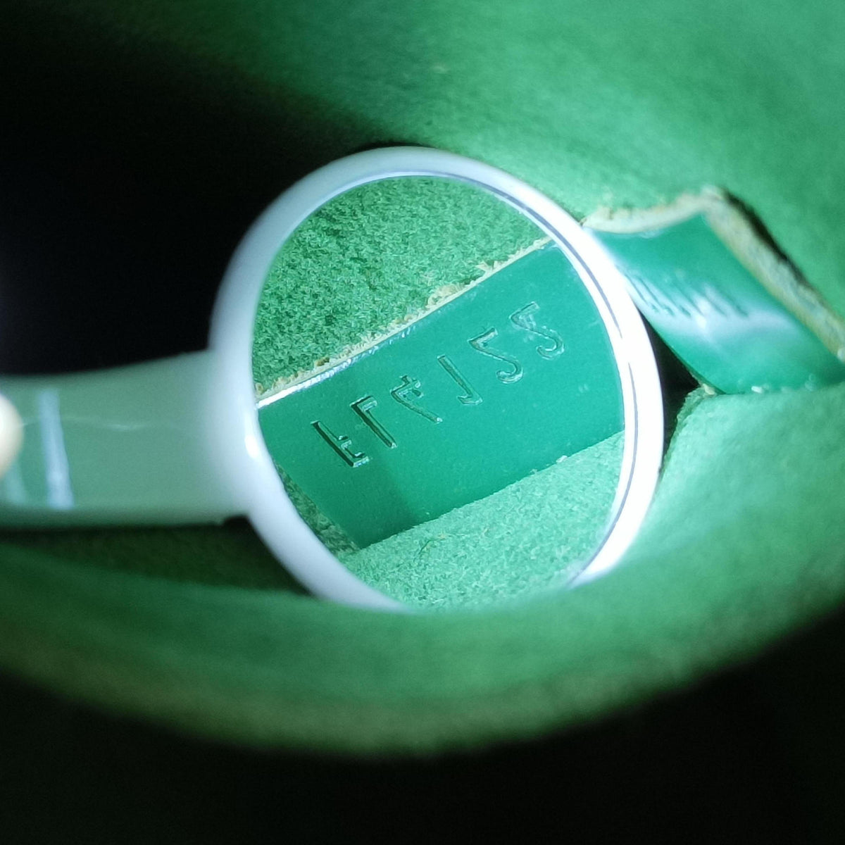 Pre-owned Louis Vuitton Alma PM Green Cloak epi M40618 handbag | stylenewstar