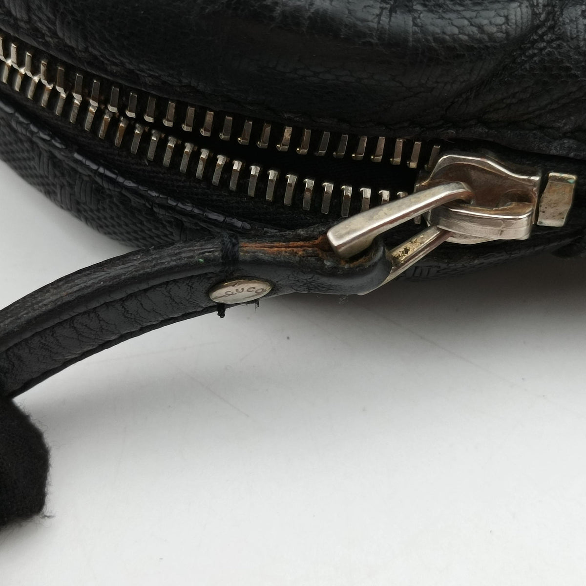 Pre-owned Gucci Diamante Messenger Black leather 201448 shoulderbag | stylenewstar