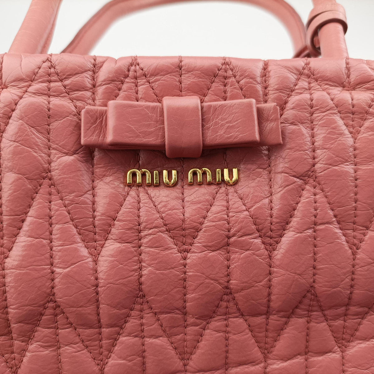 Pre-owned Miu Miu Matelasse Pink Leather  shoulderbag | stylenewstar