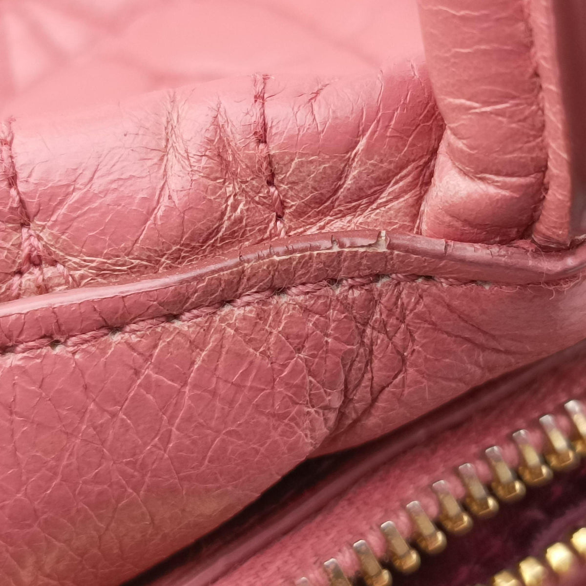 Pre-owned Miu Miu Matelasse Pink Leather  shoulderbag | stylenewstar