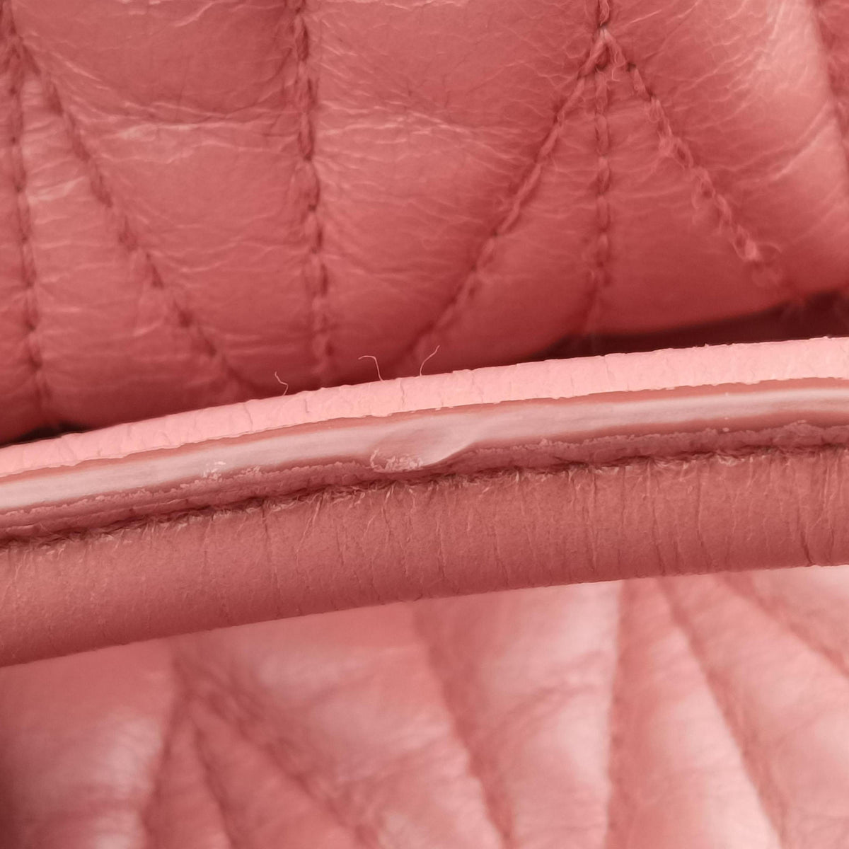 Pre-owned Miu Miu Matelasse Pink Leather  shoulderbag | stylenewstar