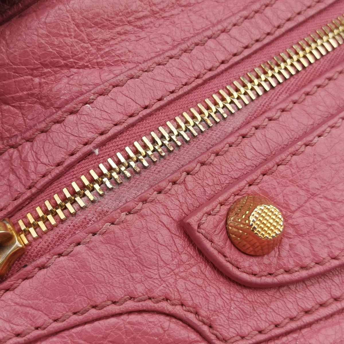 Pre-owned Balenciaga Giant Town Pink lambskin  shoulderbag | stylenewstar