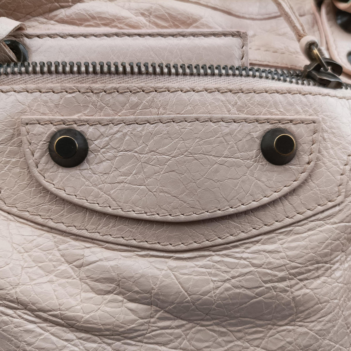 Pre-owned Balenciaga Giant City Pink lambskin  shoulderbag | stylenewstar