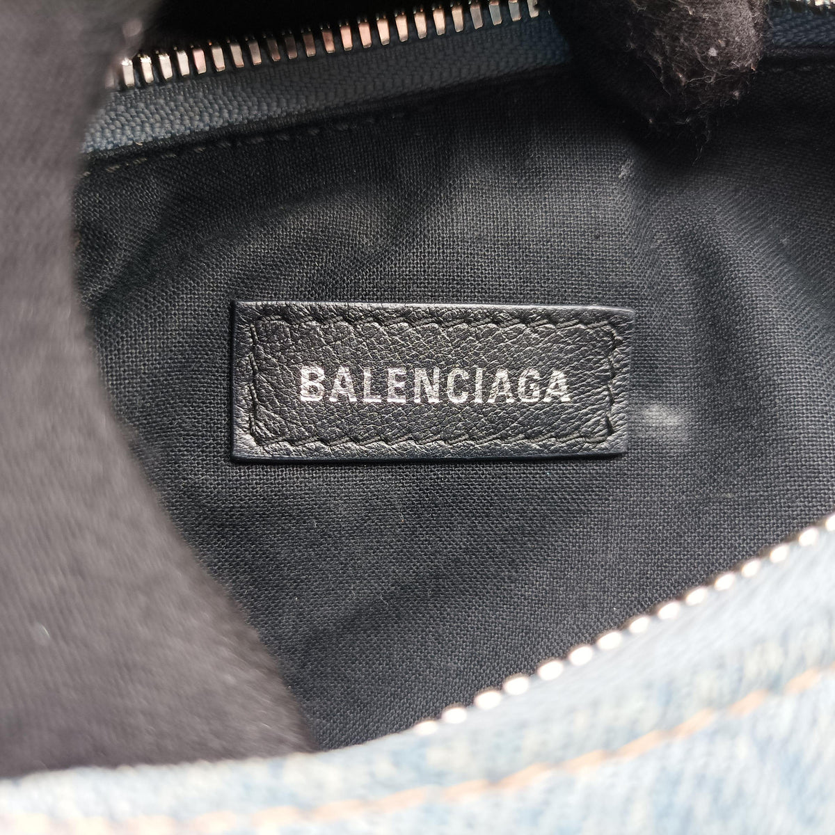 Pre-owned Balenciaga Le Cagole Blue denim  shoulderbag | stylenewstar