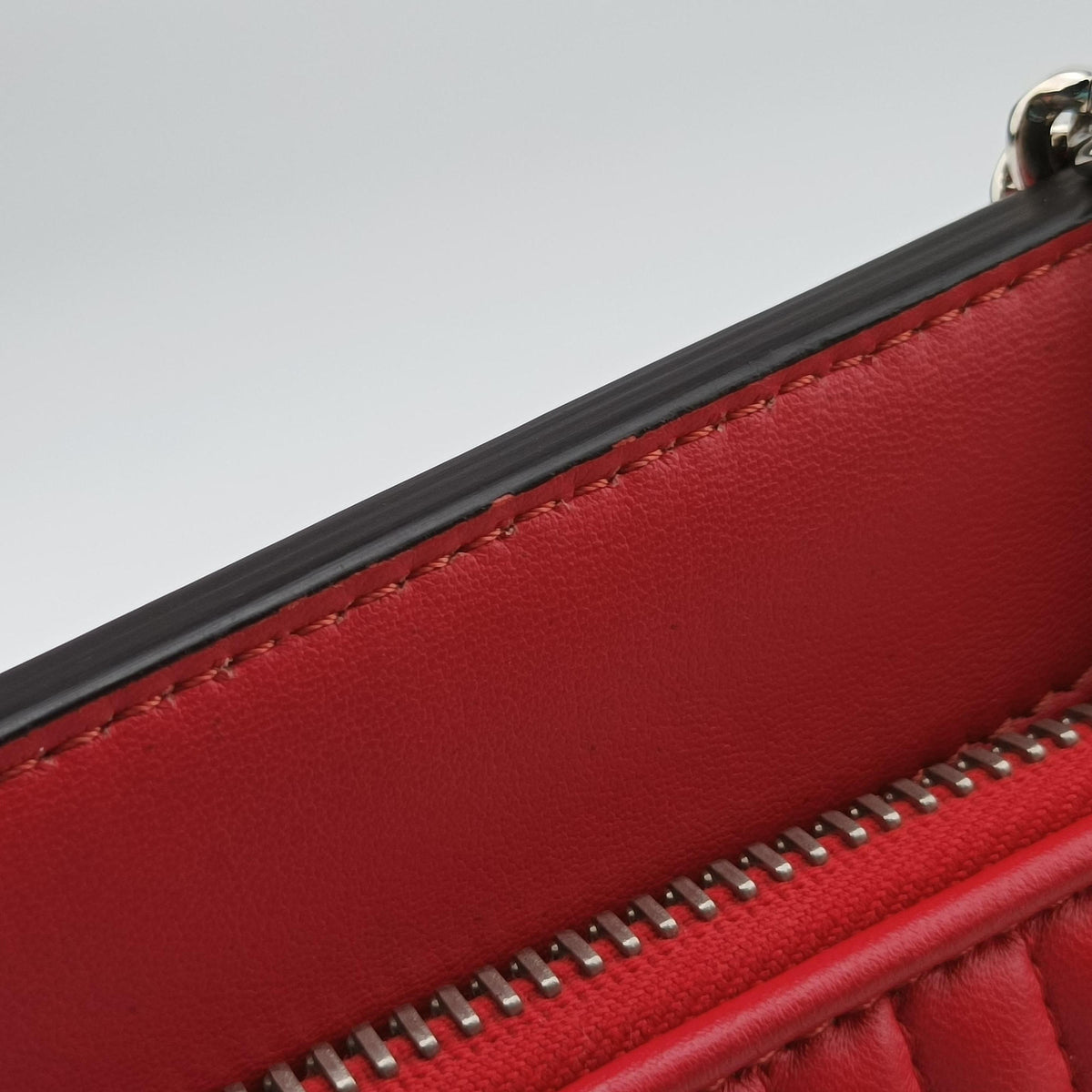 Vintage Fendi Dotcom Click Small Red Leather 8BN299 shoulderbag | stylenewstar