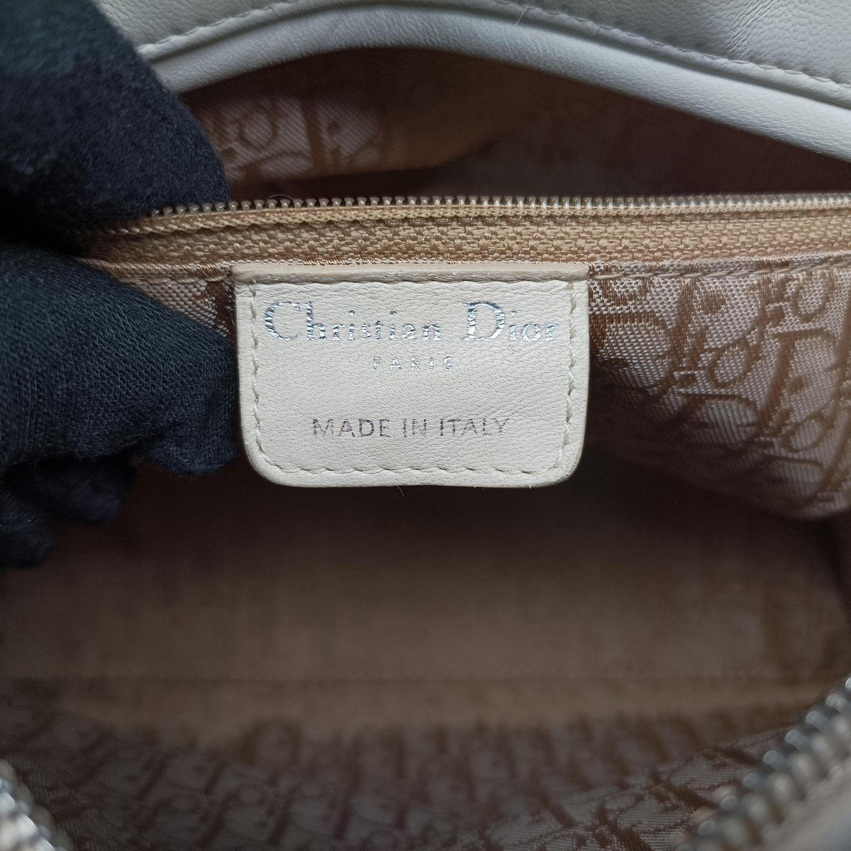 Secondhand Christian Dior Lady Dior Beige lambskin  shoulderbag | stylenewstar