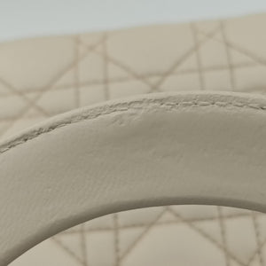 Secondhand Christian Dior Lady Dior Beige lambskin  shoulderbag | stylenewstar