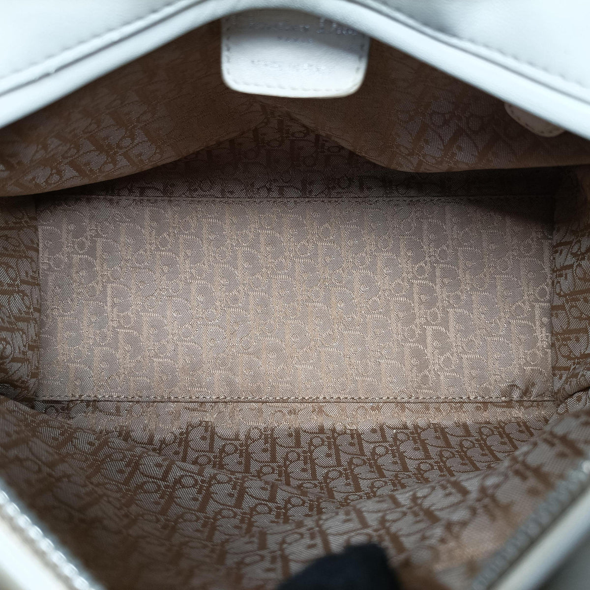 Secondhand Christian Dior Lady Dior Beige lambskin  shoulderbag | stylenewstar