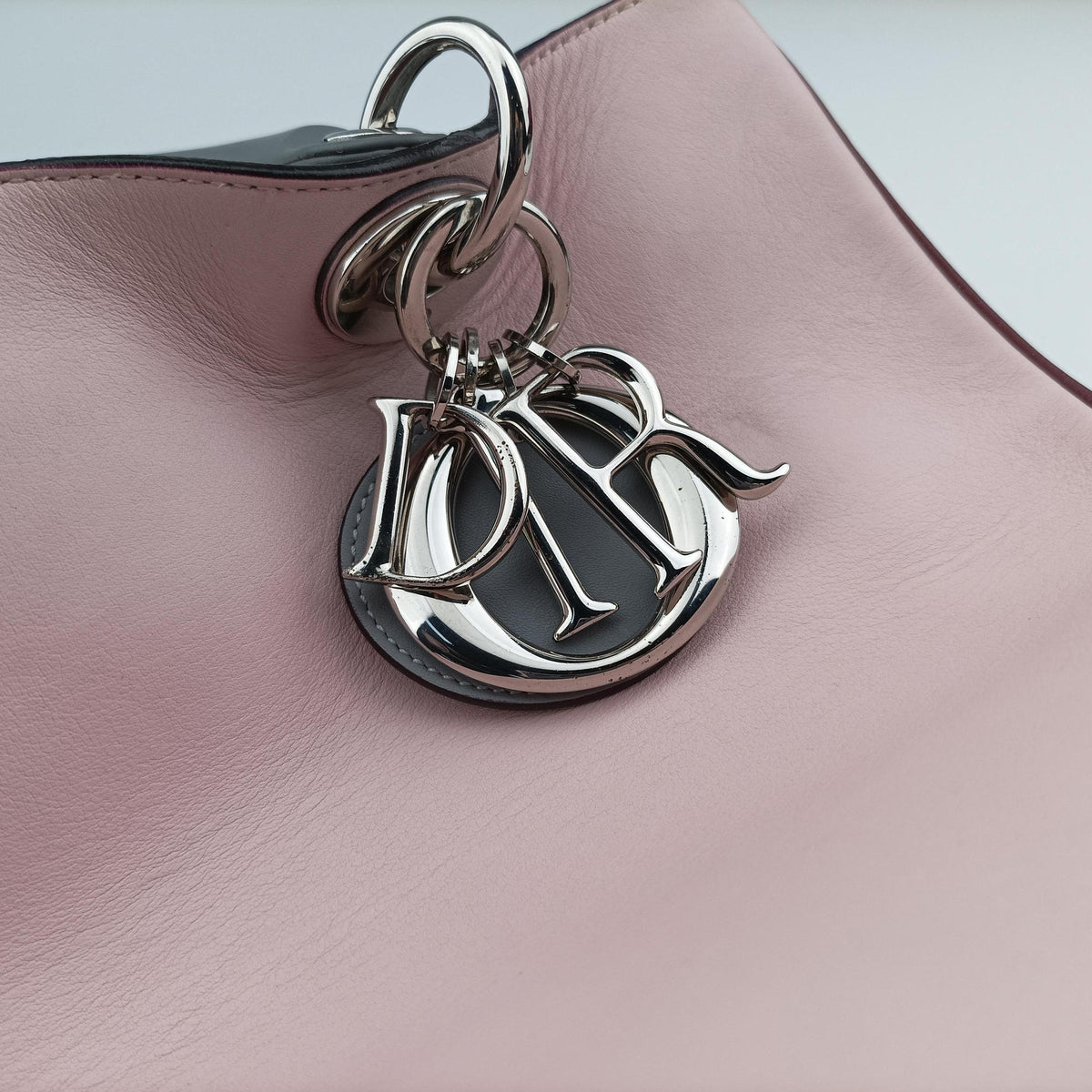 Secondhand Christian Dior Diorissimo Pink×gray Leather  shoulderbag | stylenewstar