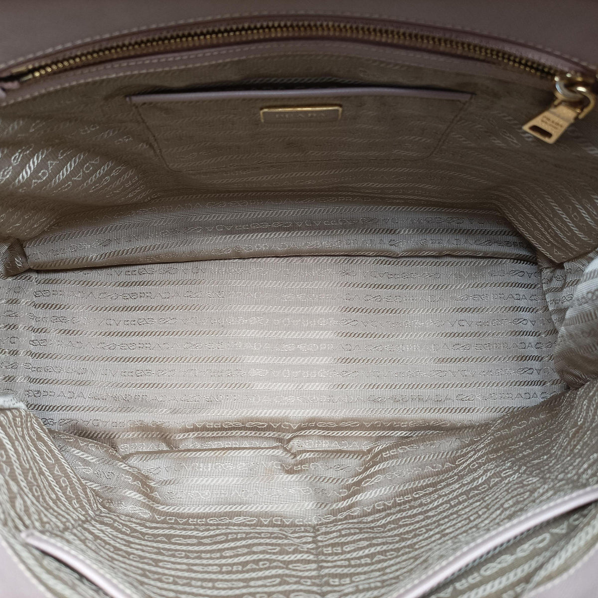 Secondhand Prada Galleria Pink SAFFIANO Leather BN2274 handbag | stylenewstar