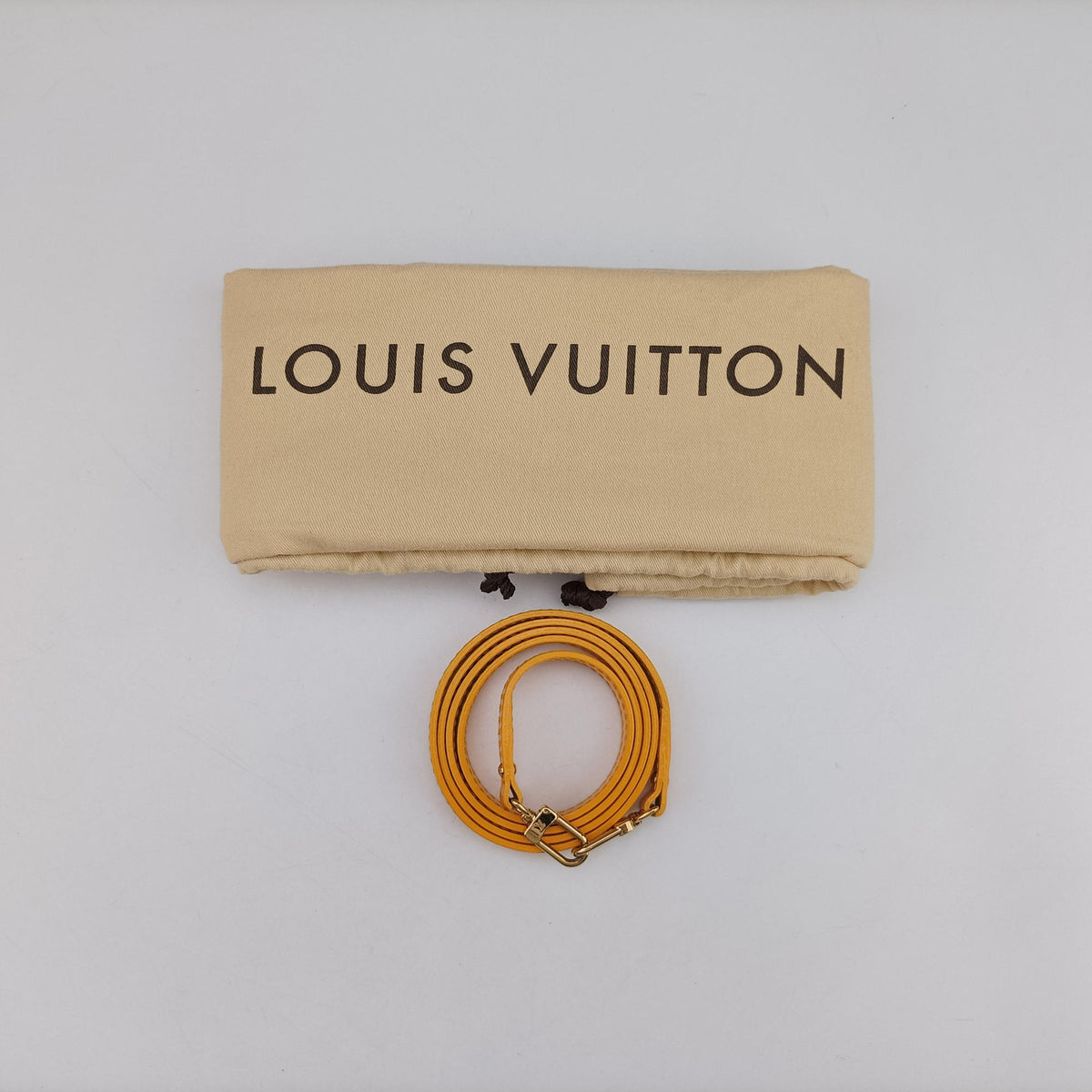 Pre-owned Louis Vuitton Alma PM jone passion Vernis M91697 shoulderbag | stylenewstar