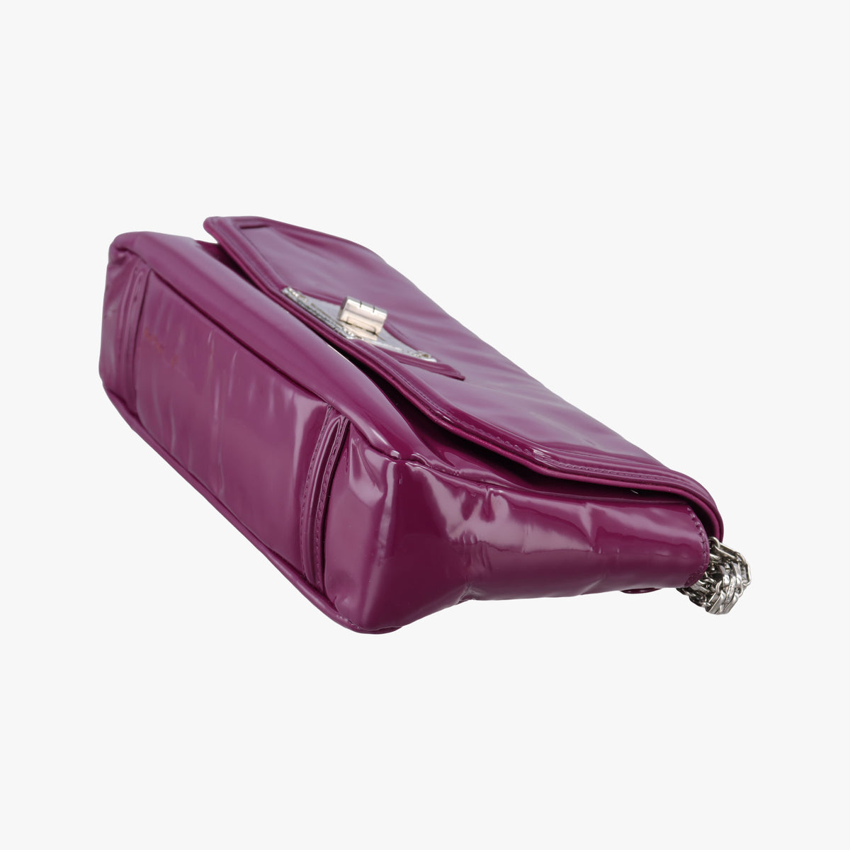 Pre-owned Chanel Chain Flap Purple Patent A46186 shoulderbag | stylenewstar