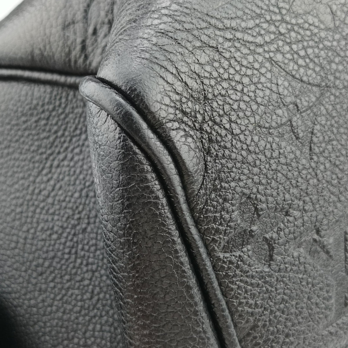 Vintage Louis Vuitton Speedy Bandouliere 30 NM Noir Monogram Empreinte M42406 shoulderbag | stylenewstar