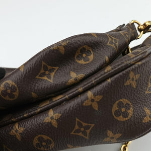 Vintage Louis Vuitton Multi Pochette Accessoir brown×khaki Monogram Canvas M44813 shoulderbag | stylenewstar