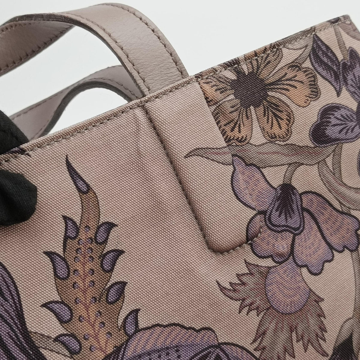 Pre-owned Gucci Floral Tote Purple canvas 341739 handbag | stylenewstar
