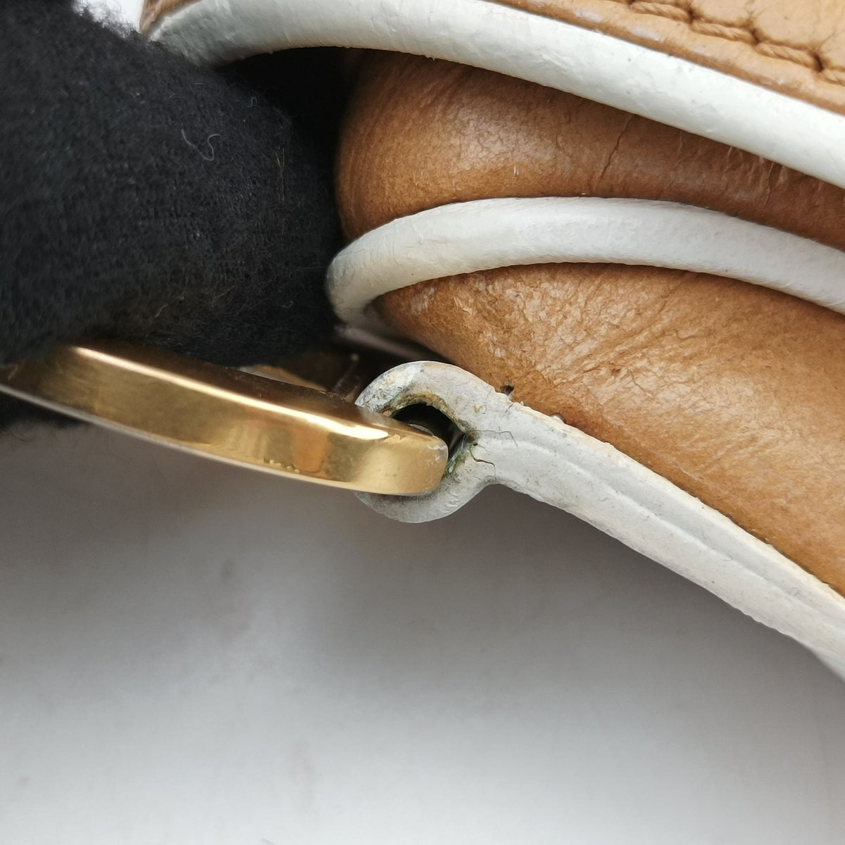 Pre-owned Christian Dior Saddle Beige Leather  handbag | stylenewstar
