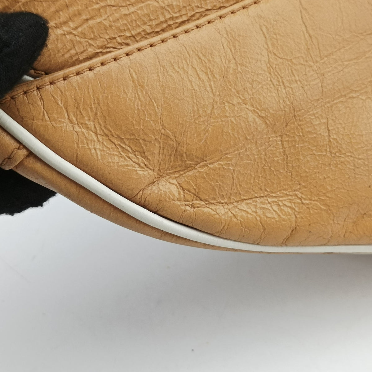 Pre-owned Christian Dior Saddle Beige Leather  handbag | stylenewstar