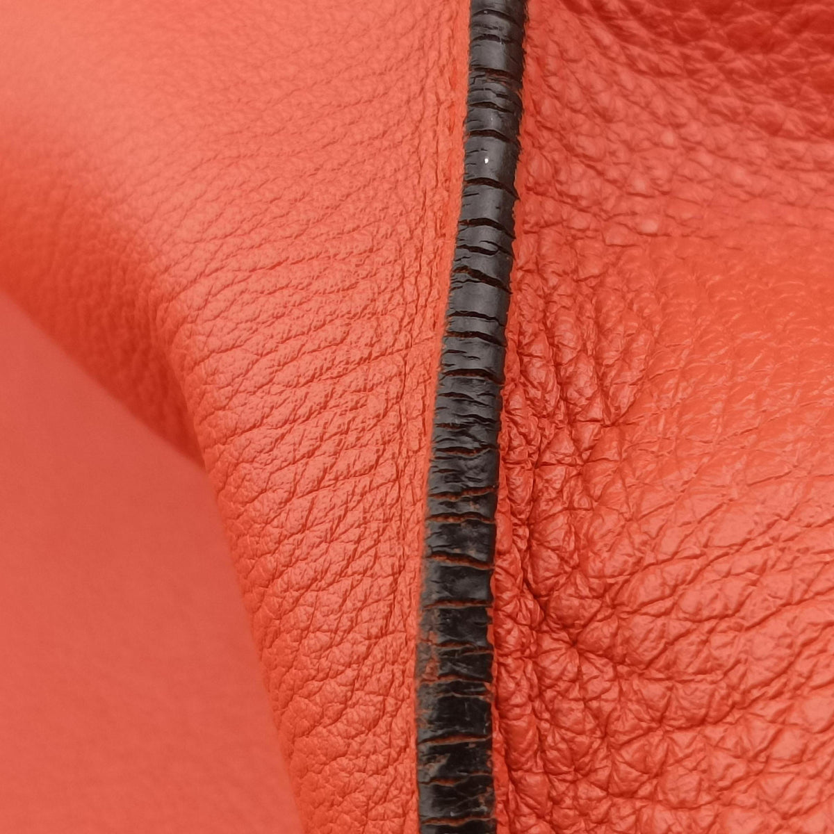 Pre-owned Loewe Anton sling Orange Leather  shoulderbag | stylenewstar