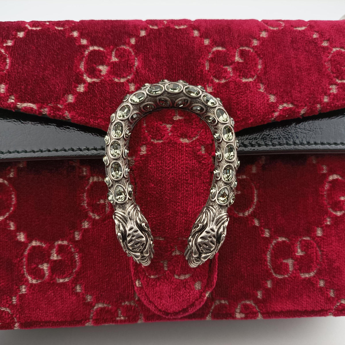 Pre-owned Gucci Dionysus Red velour 499623 shoulderbag | stylenewstar
