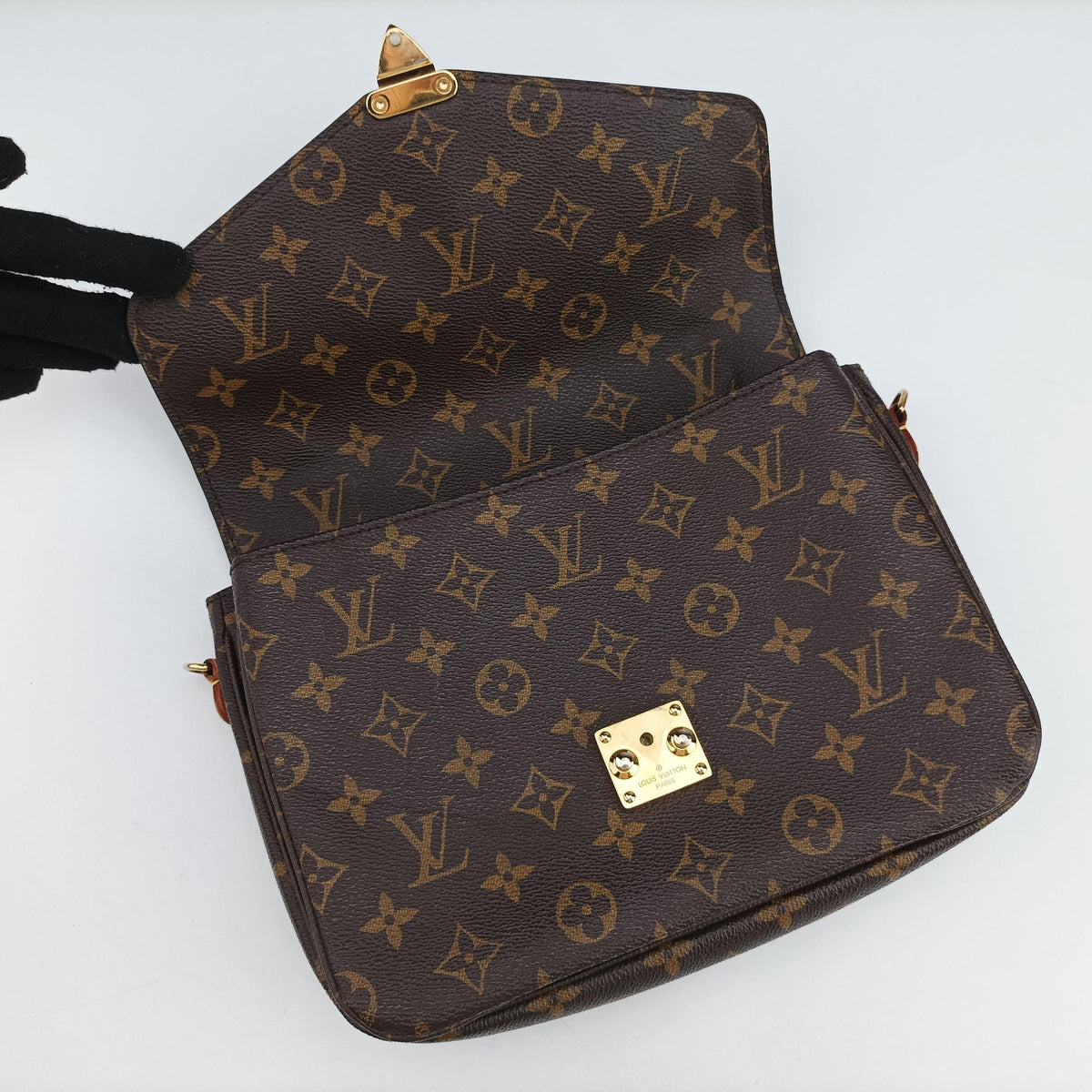 Vintage Louis Vuitton Pochette Metis MM Brown Monogram Canvas M44875 shoulderbag | stylenewstar