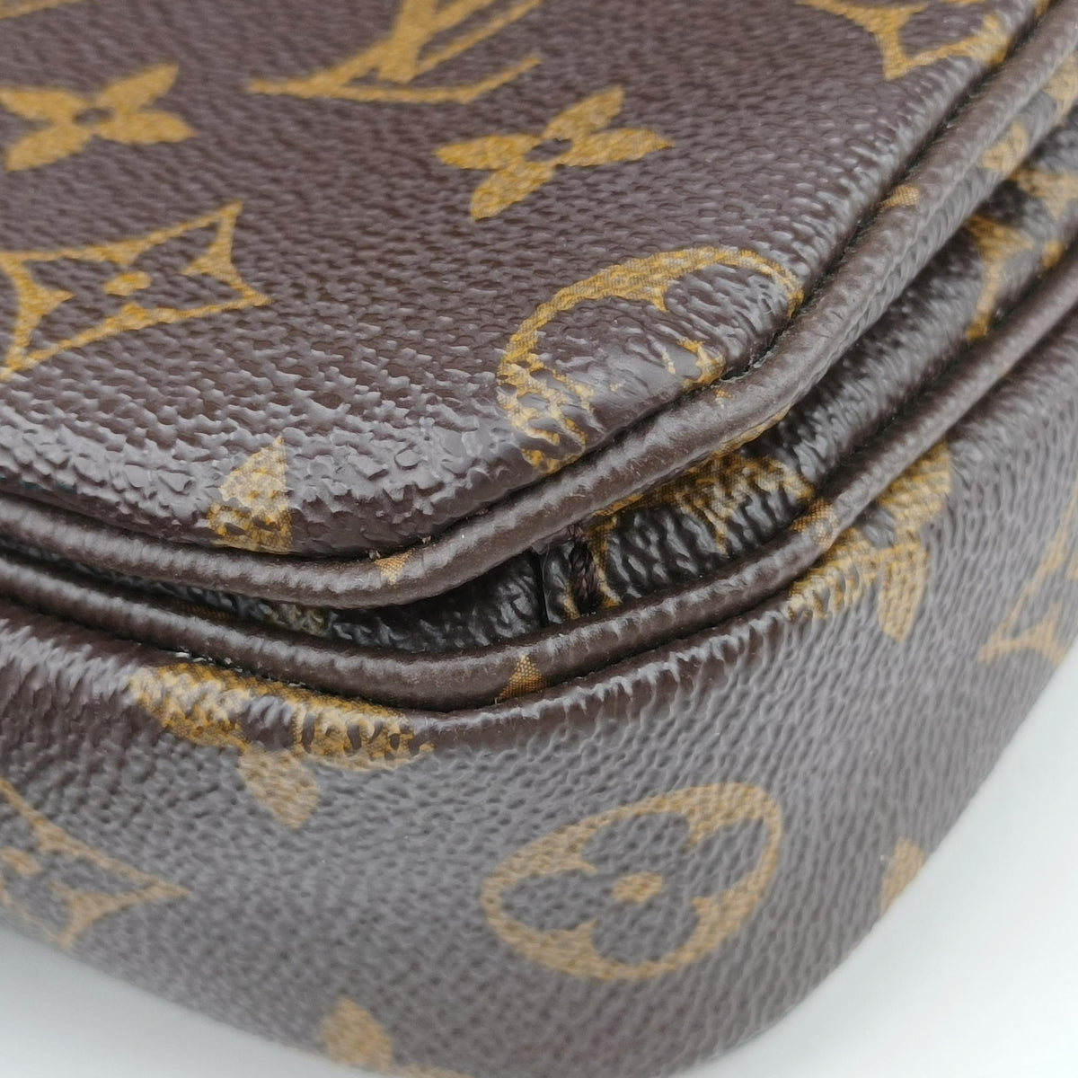 Vintage Louis Vuitton Pochette Metis MM Brown Monogram Canvas M44875 shoulderbag | stylenewstar