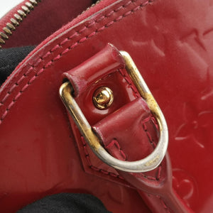 Vintage Louis Vuitton Alma BB CERISE Vernis M90174 handbag | stylenewstar