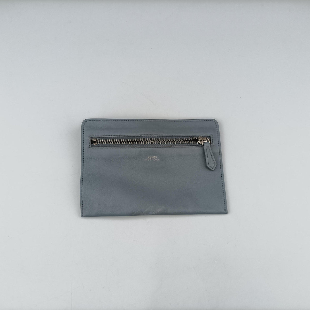 Pre-owned Fendi Dotcom Click Small Blue Leather 8BN299 shoulderbag | stylenewstar