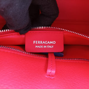 Pre-owned Ferragamo Hug Red leather  shoulderbag | stylenewstar