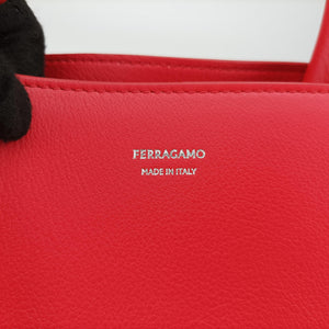 Pre-owned Ferragamo Hug Red leather  shoulderbag | stylenewstar