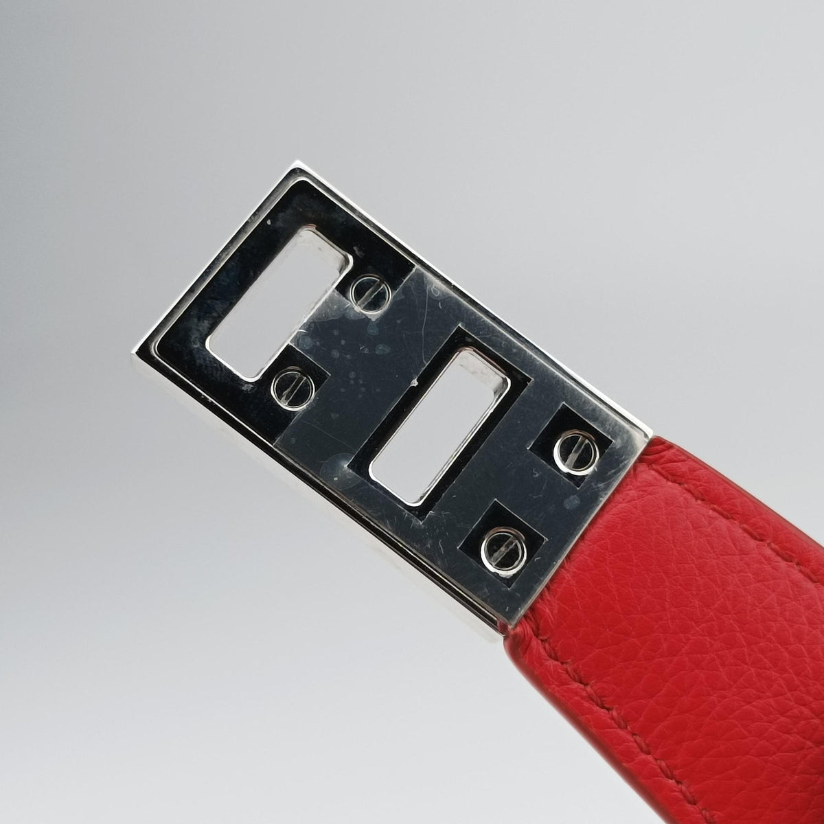 Pre-owned Ferragamo Hug Red leather  shoulderbag | stylenewstar