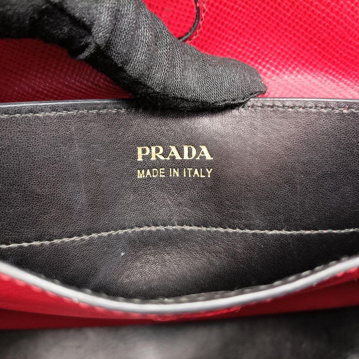 Vintage Prada Double Cuir Red SAFFIANO Leather B2756T handbag | stylenewstar