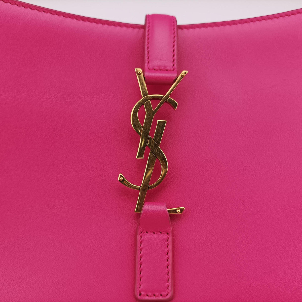 Pre-owned Yves Saint Laurent LE 5 a 7Mini Hobo Rose Leather 657223 handbag | stylenewstar