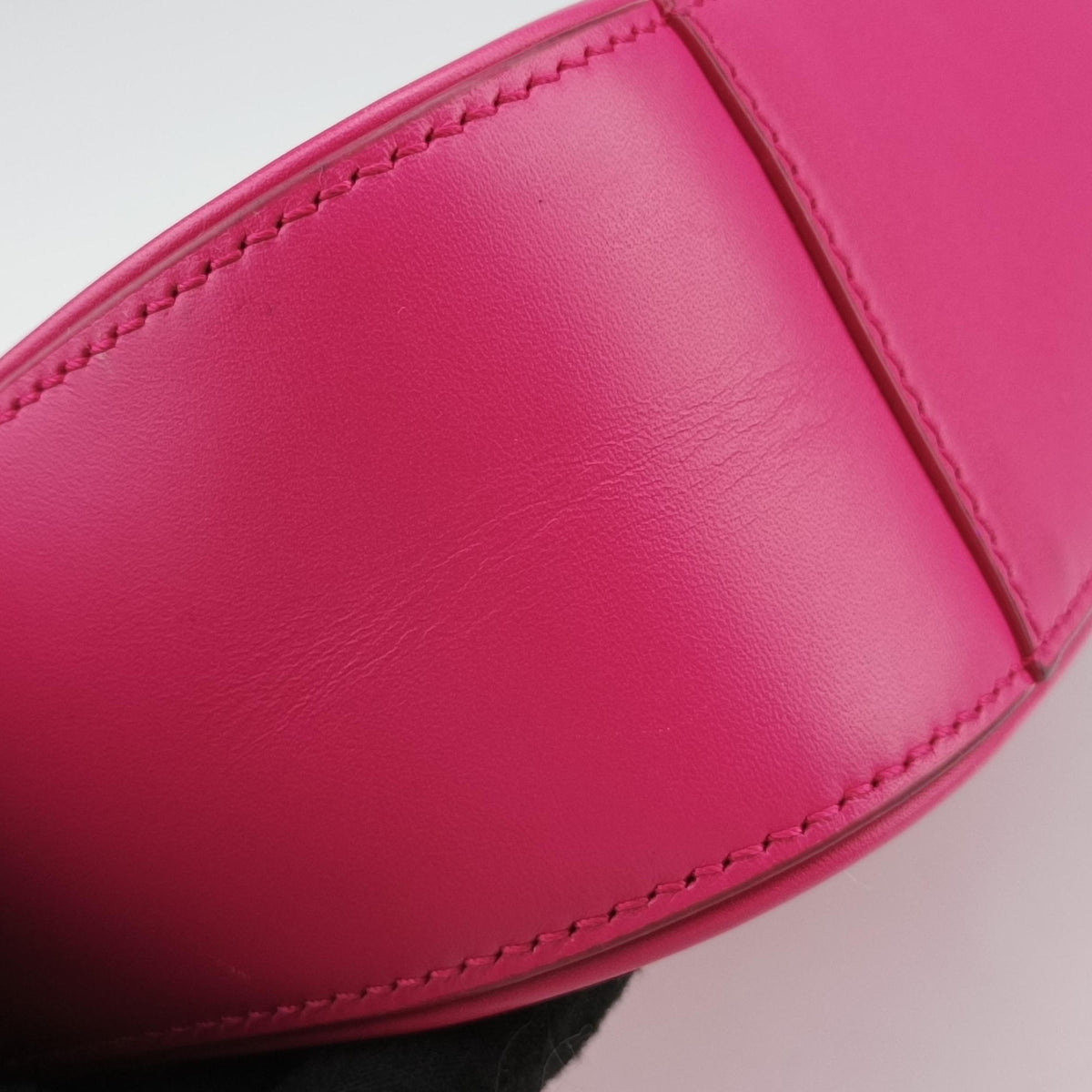 Pre-owned Yves Saint Laurent LE 5 a 7Mini Hobo Rose Leather 657223 handbag | stylenewstar