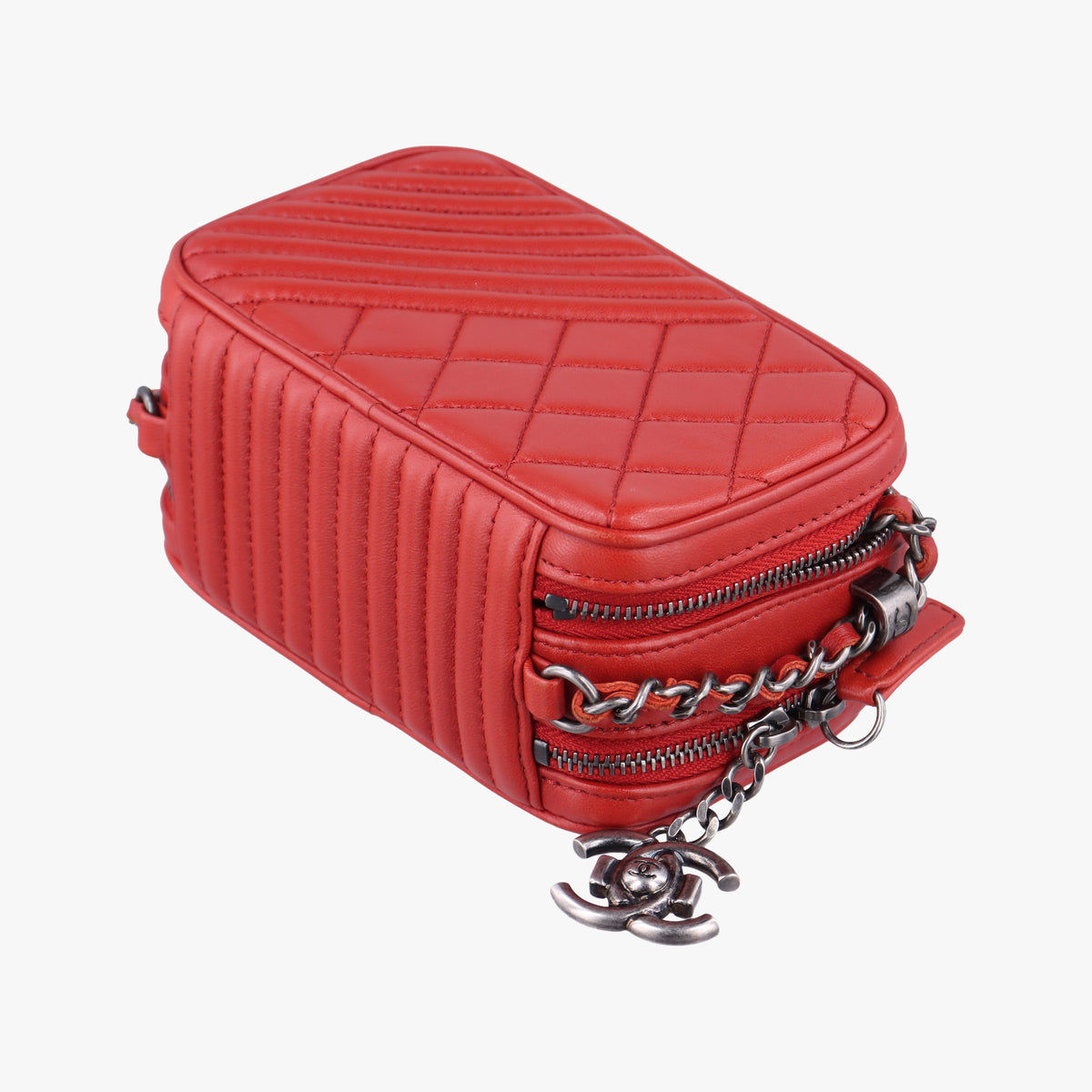 Secondhand Chanel Coco Boy Camera Case Red lambskin A92654 shoulderbag | stylenewstar