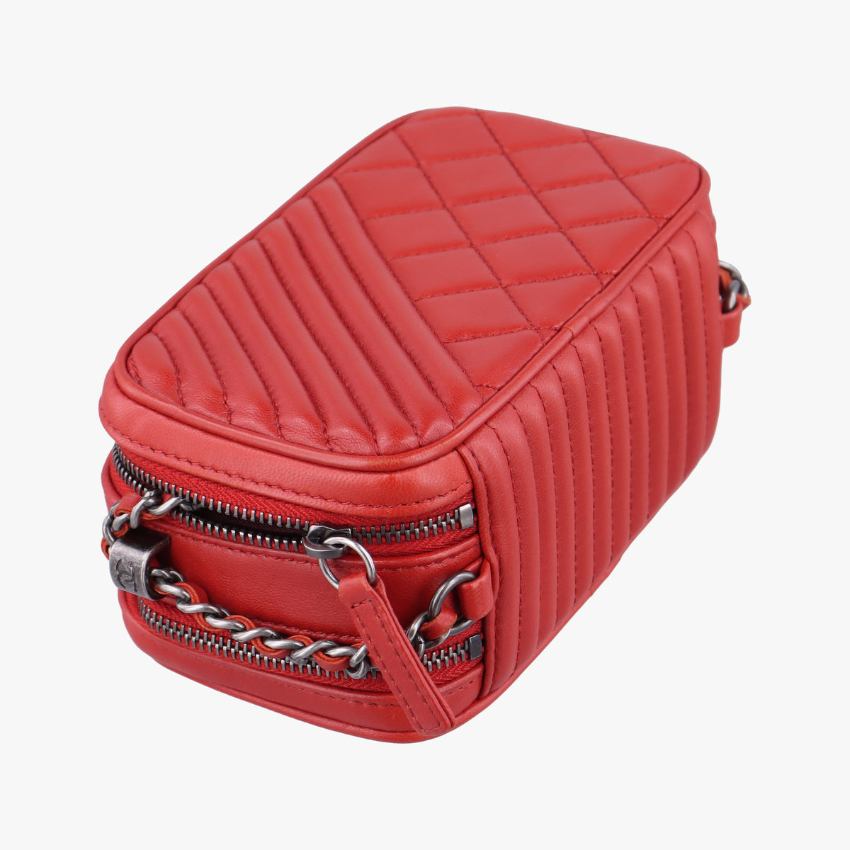 Secondhand Chanel Coco Boy Camera Case Red lambskin A92654 shoulderbag | stylenewstar