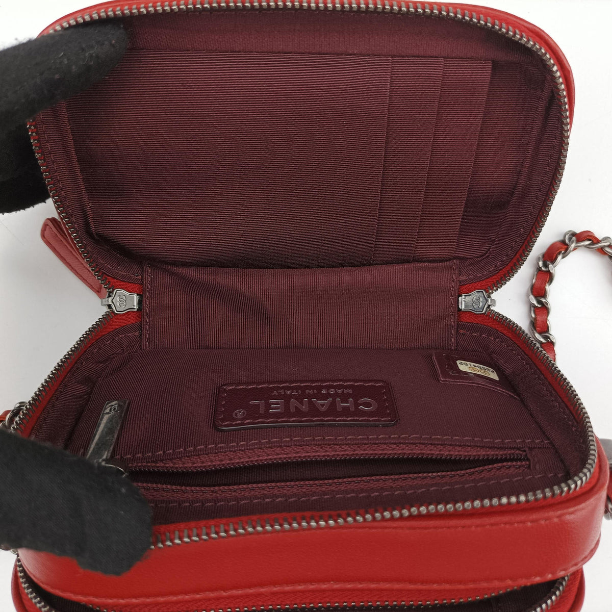 Secondhand Chanel Coco Boy Camera Case Red lambskin A92654 shoulderbag | stylenewstar