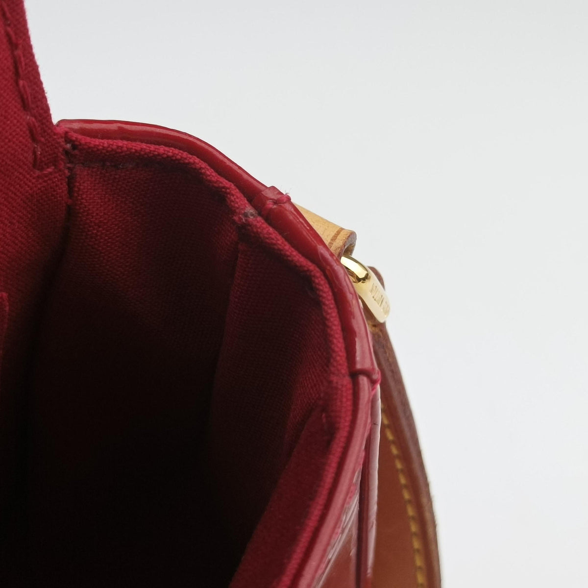 Pre-owned Louis Vuitton Bellflower PM Pomme d'Amour Vernis M91728 shoulderbag | stylenewstar