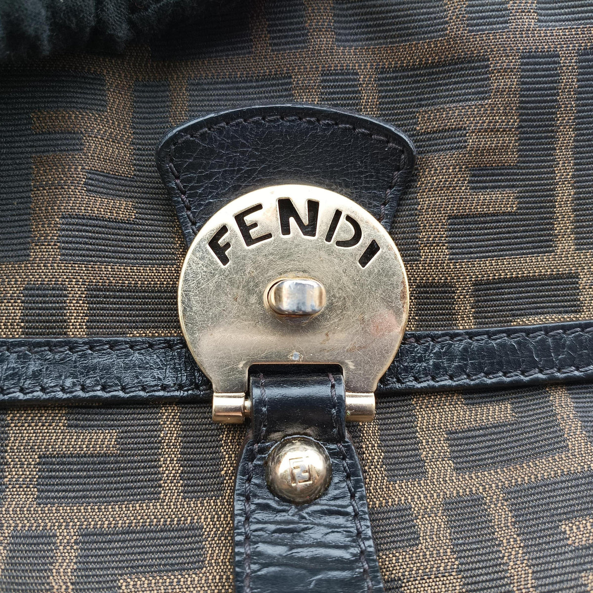 Vintage Fendi Zucca Brown canvas 8BT142 shoulderbag | stylenewstar