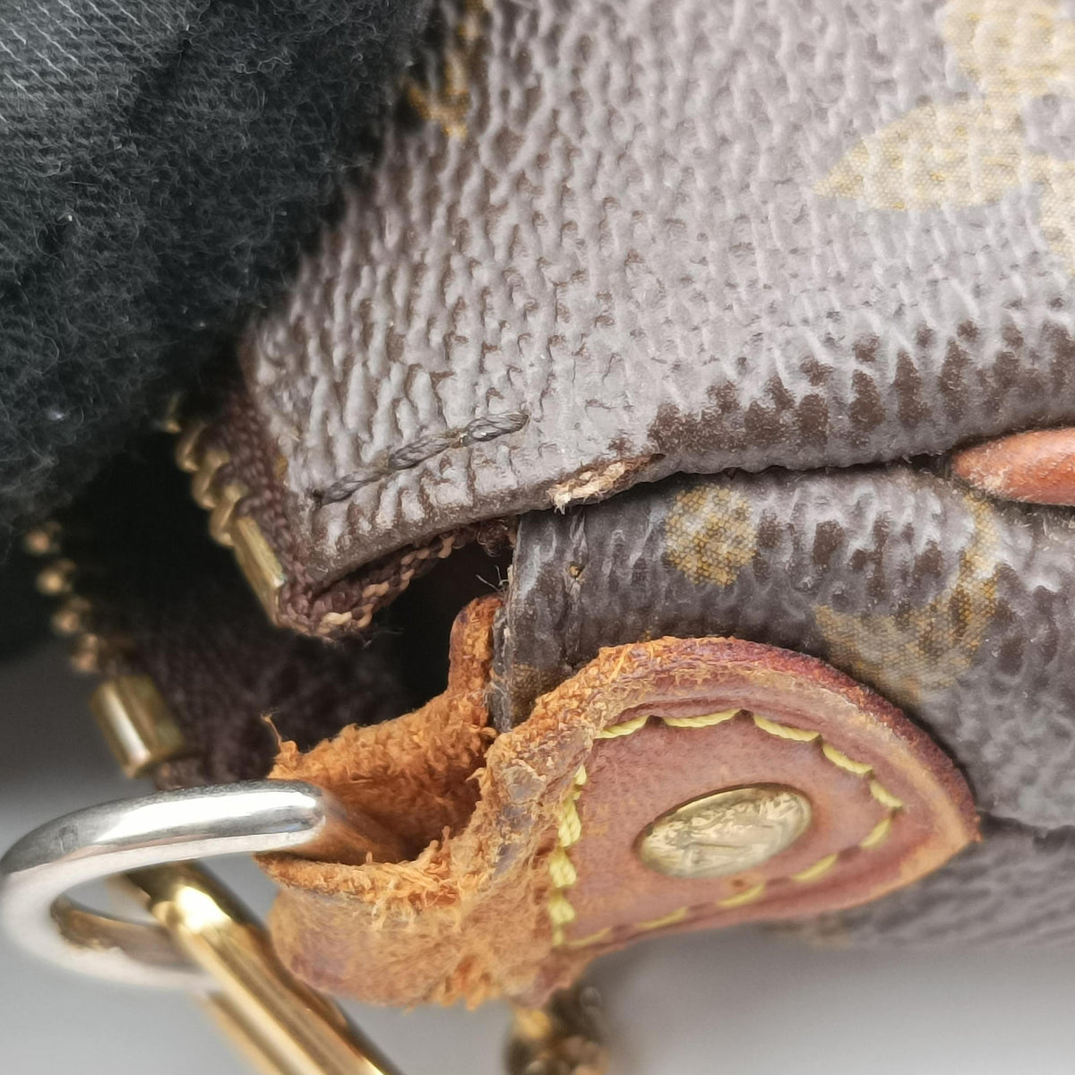 Vintage Louis Vuitton EVA brown Monogram Canvas M95567 shoulderbag | stylenewstar