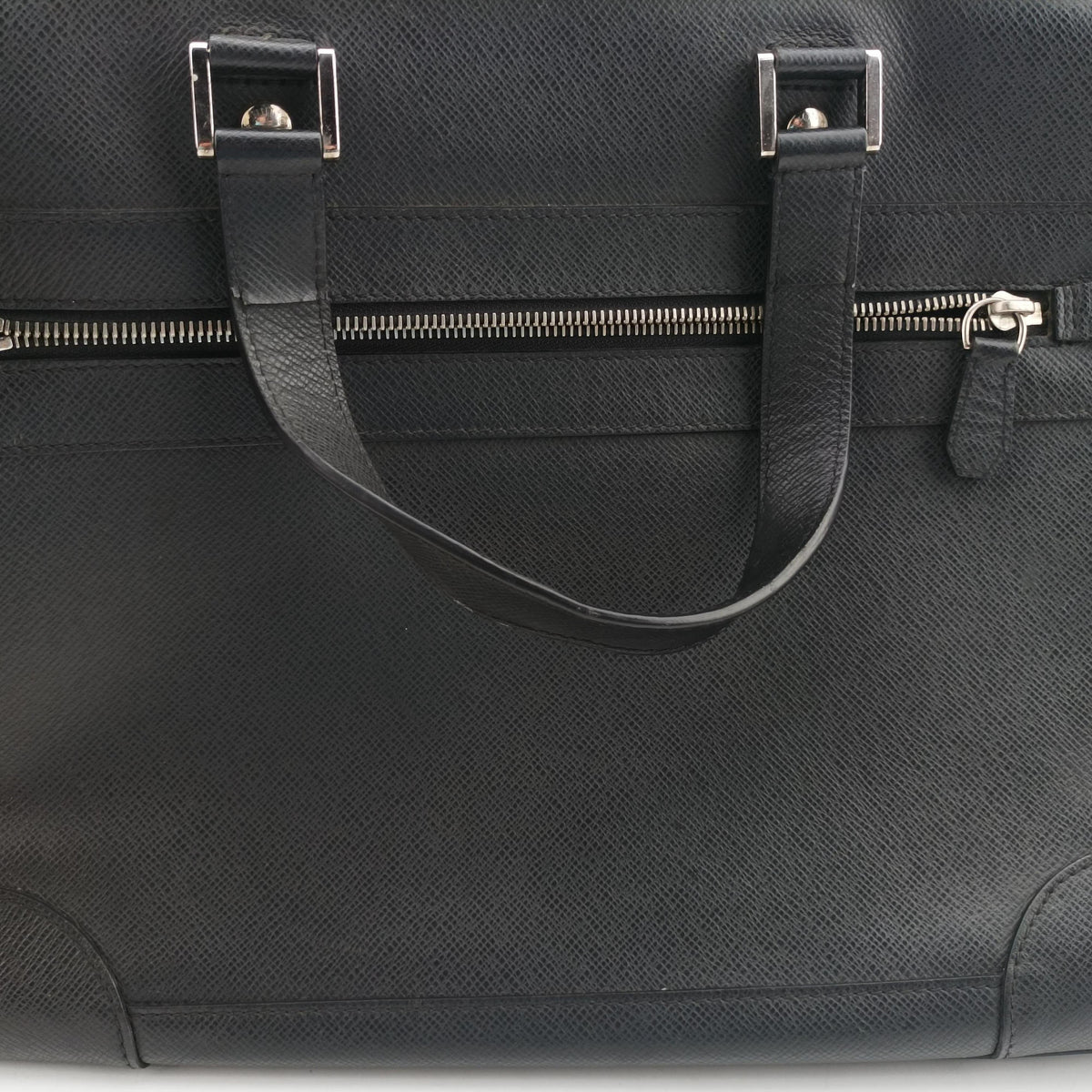 Secondhand Louis Vuitton IGOR Ardoise Taiga M31172 handbag | stylenewstar