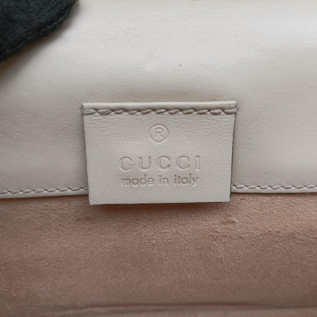Vintage Gucci Sylvie White Leather 494646 shoulderbag | stylenewstar