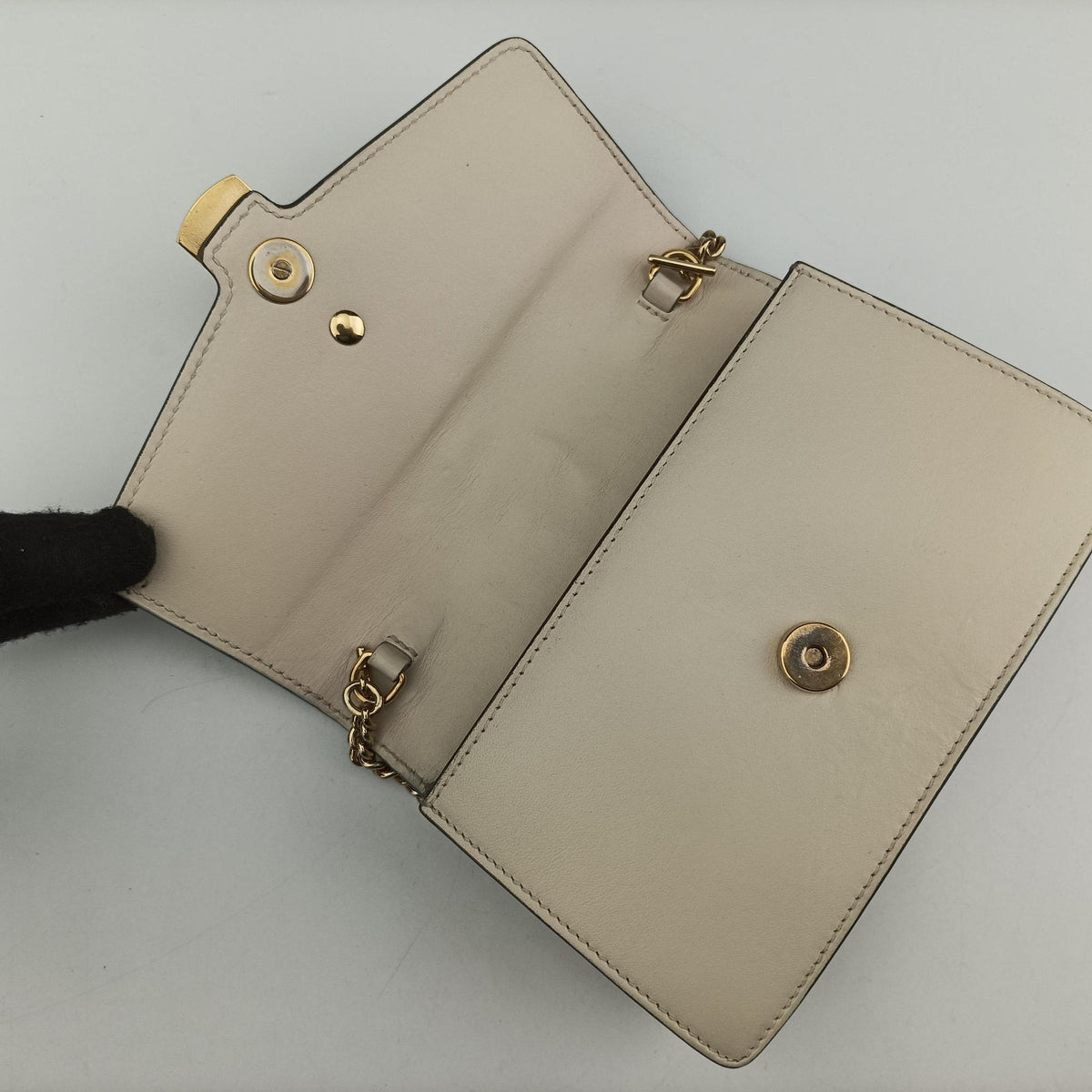 Vintage Gucci Sylvie White Leather 494646 shoulderbag | stylenewstar