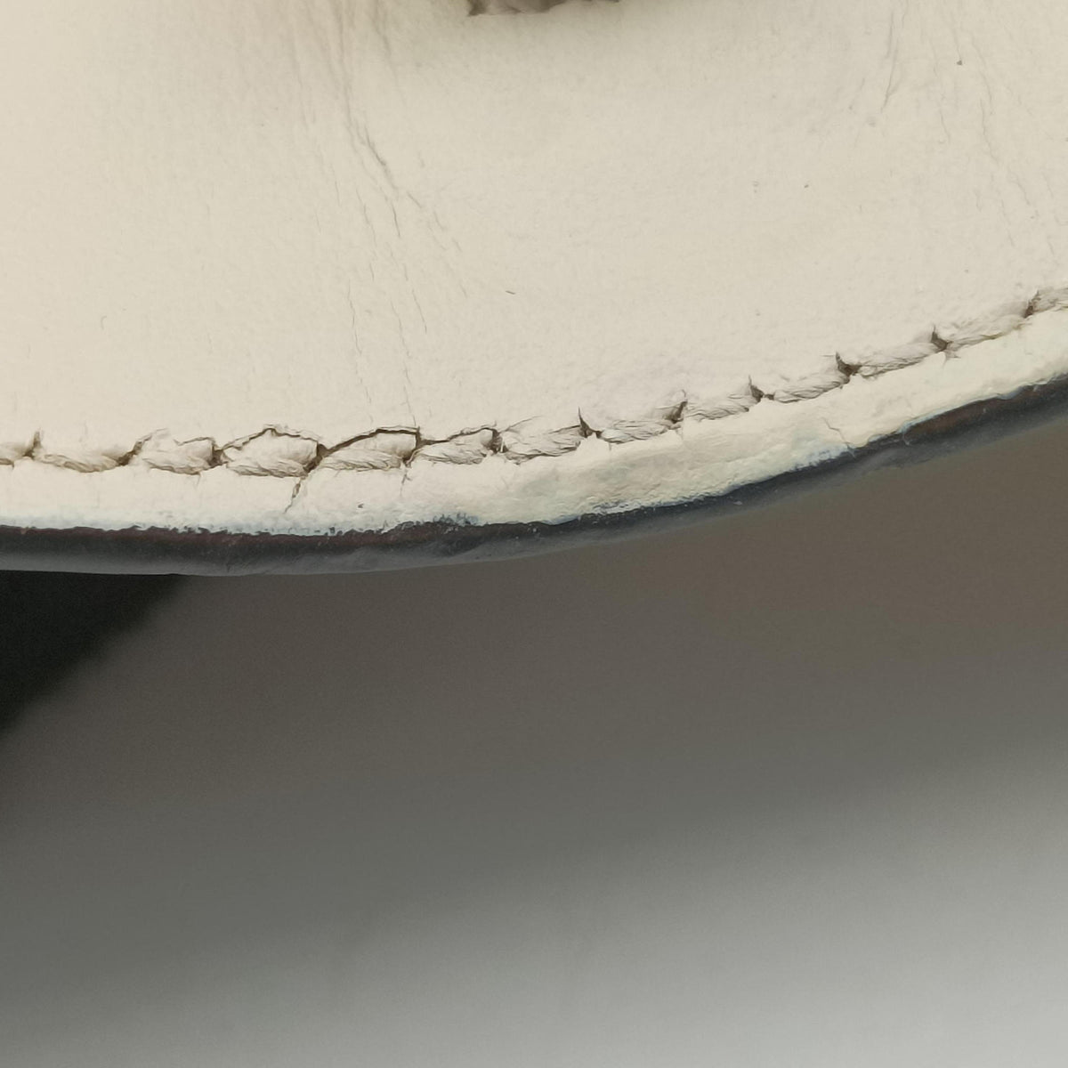 Vintage Gucci Sylvie White Leather 494646 shoulderbag | stylenewstar